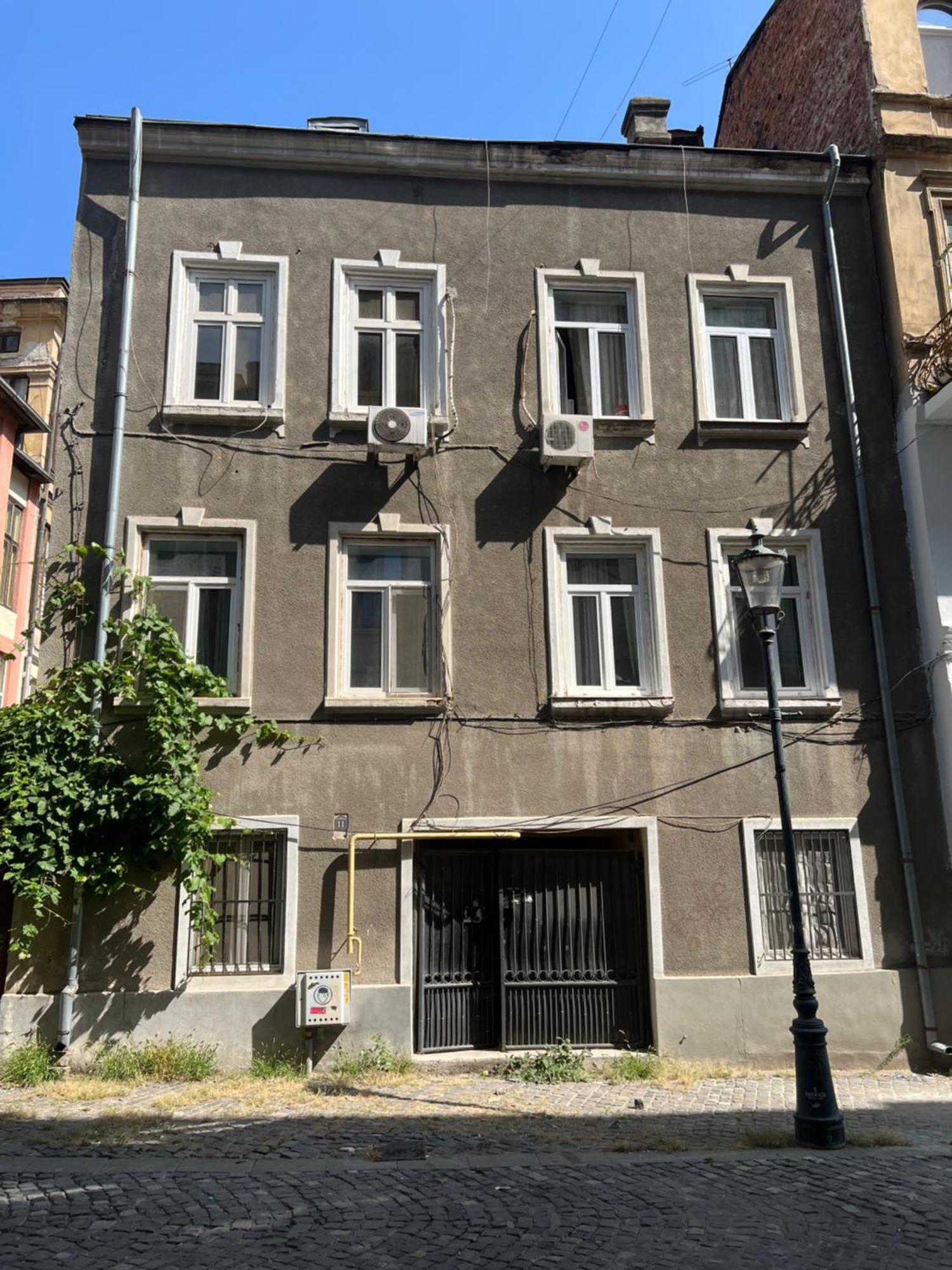 Old Town Impressionist Apartment Bucharest Exterior photo